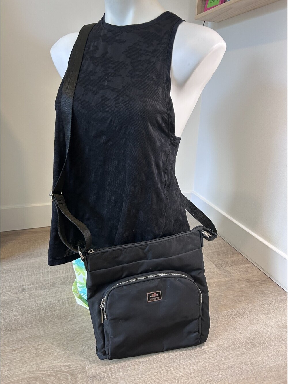 ROOTS 73 Crossbody Black Nylon Zip Top Pocket Shoulder Bag